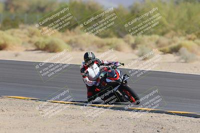 media/Oct-08-2022-SoCal Trackdays (Sat) [[1fc3beec89]]/Turn 10 (945am)/